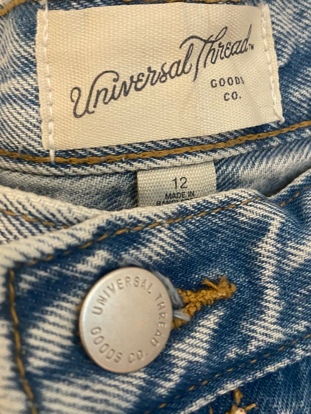 💕Universal Thread Jeans💕 - Picture 6 of 7